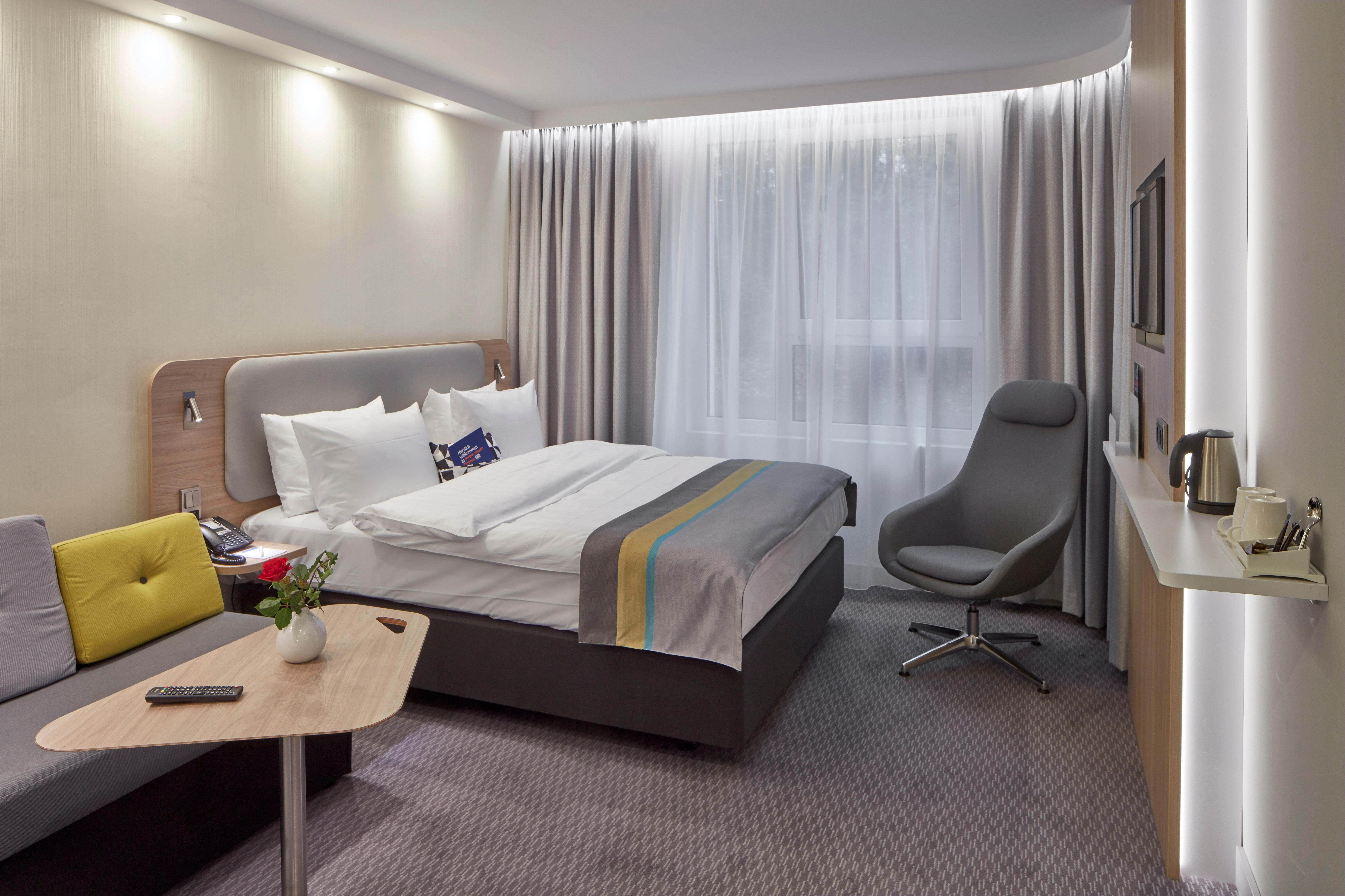 Holiday Inn Express - Merzig By Ihg Bagian luar foto