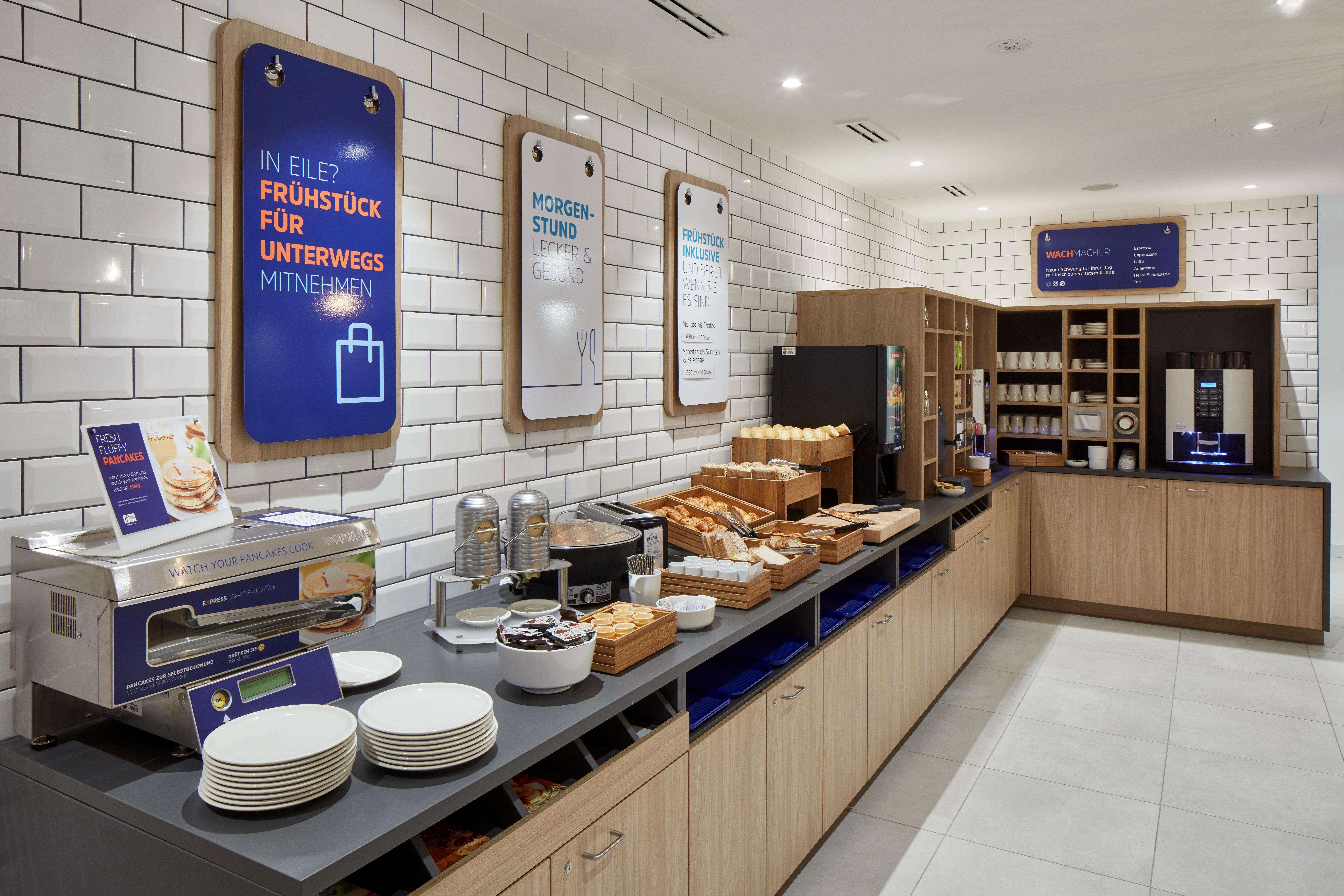 Holiday Inn Express - Merzig By Ihg Bagian luar foto