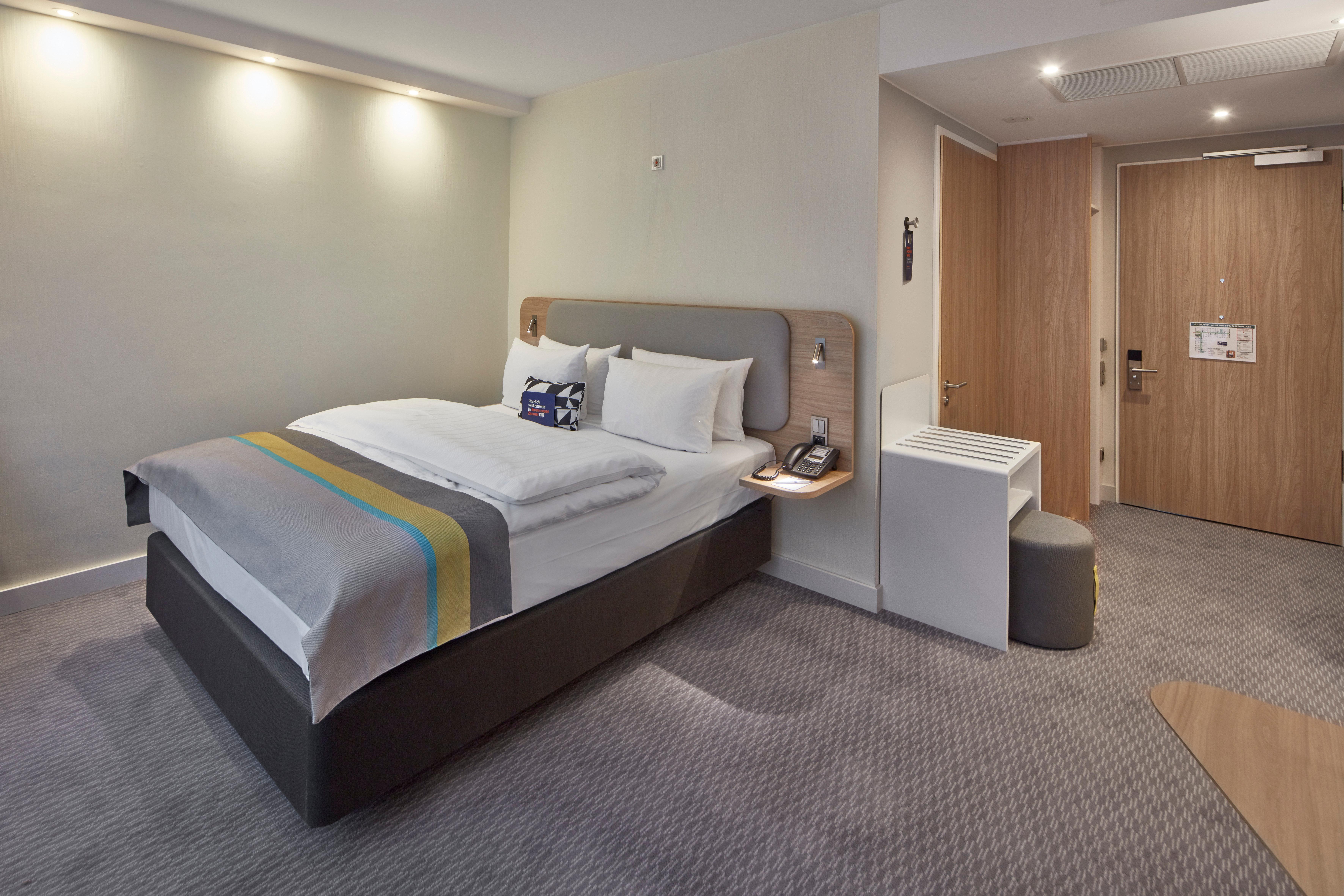Holiday Inn Express - Merzig By Ihg Bagian luar foto