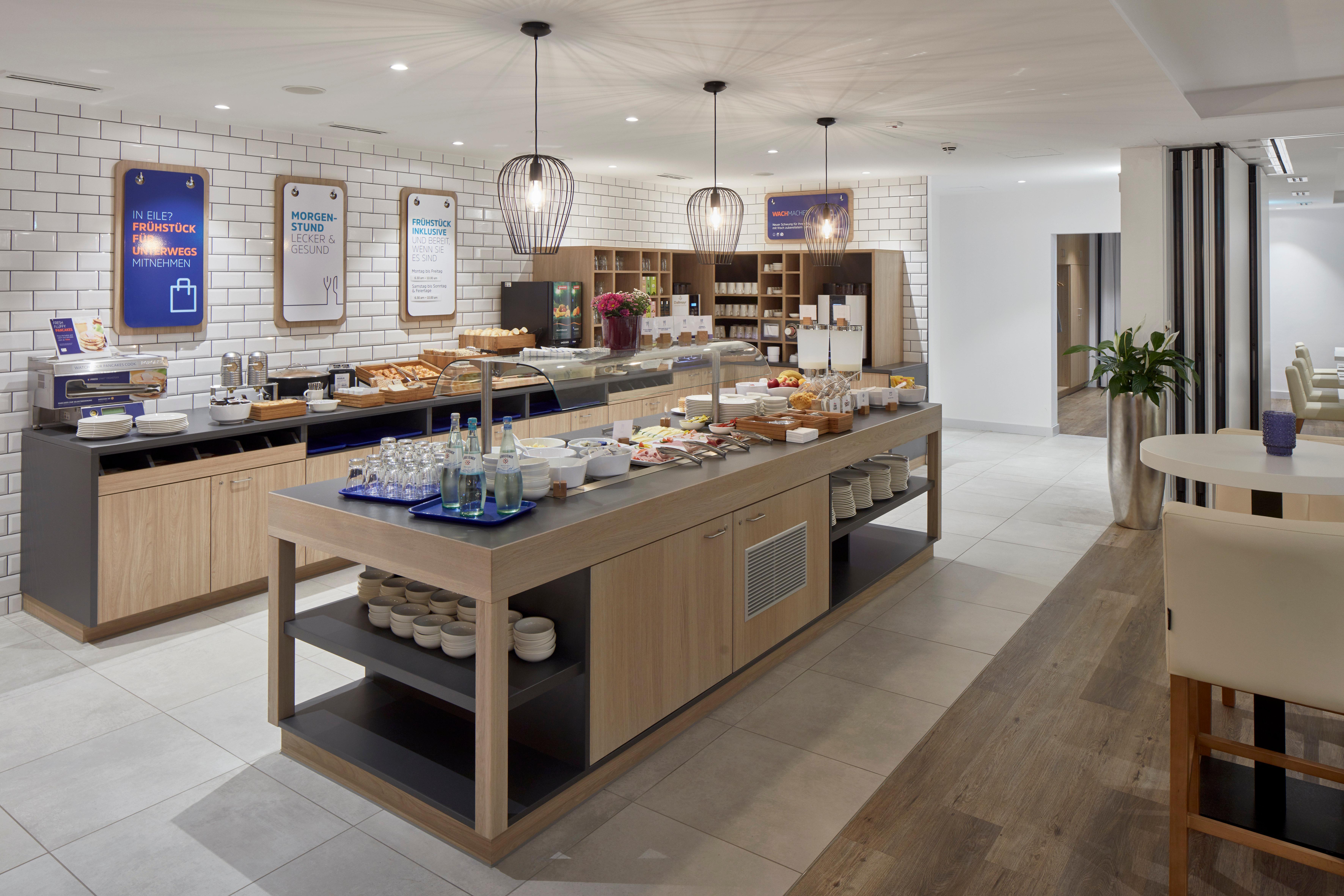 Holiday Inn Express - Merzig By Ihg Bagian luar foto