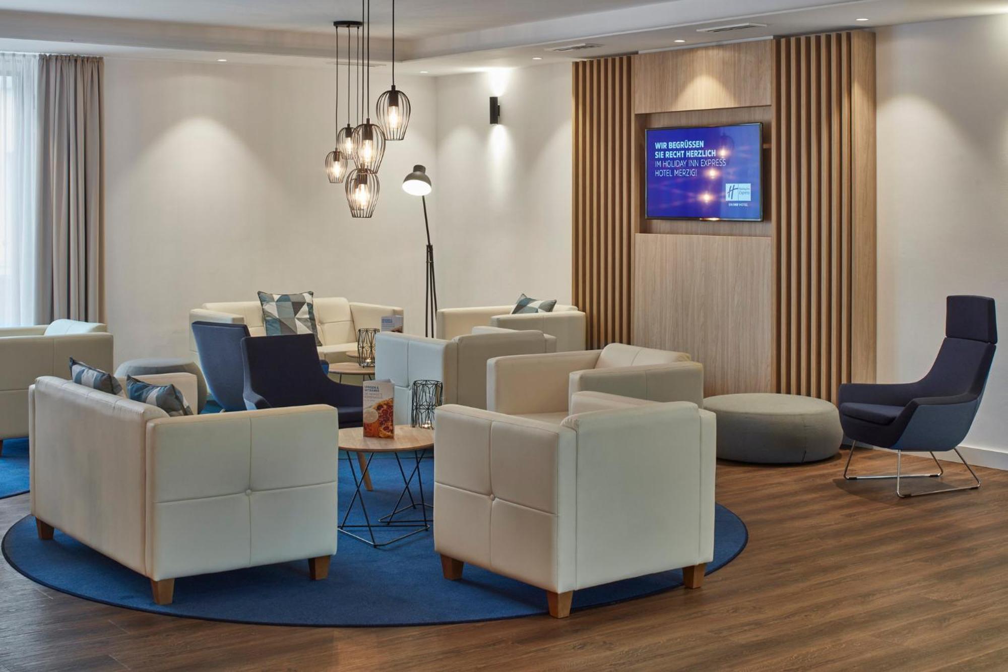 Holiday Inn Express - Merzig By Ihg Bagian luar foto
