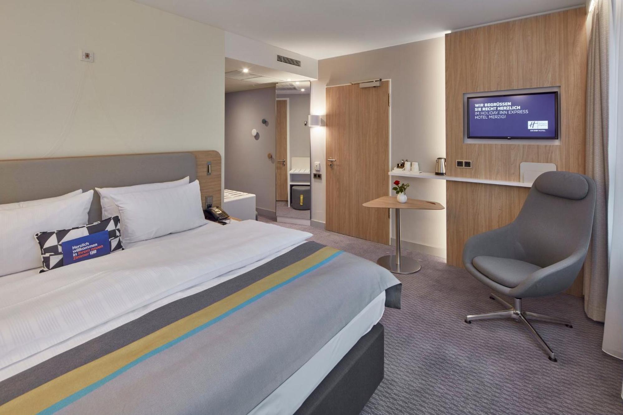 Holiday Inn Express - Merzig By Ihg Bagian luar foto